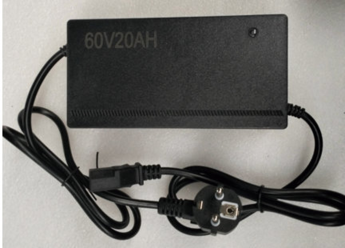 EB.PUNJAČ ZA OLOVNE BATERIJE 60V 20AH BN022