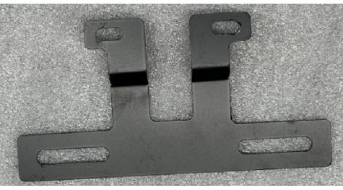 EB.DRŽAČ ZADNJE TABLICE BN022