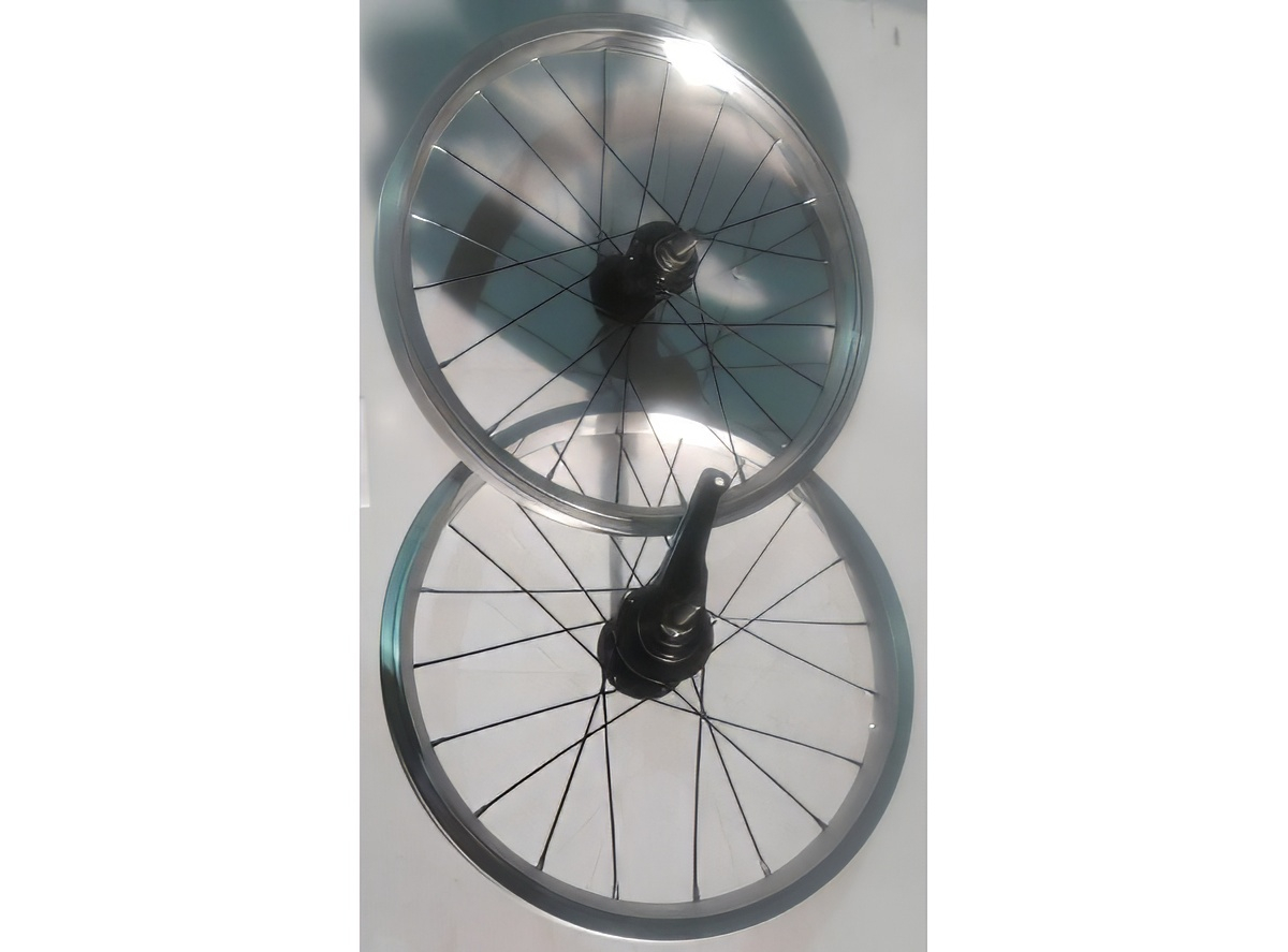 16.V0.SV.CR.CR.SF20.ME.MTBKK -V0 16 NATURAL SF CELIK DECIJE CRNA KK