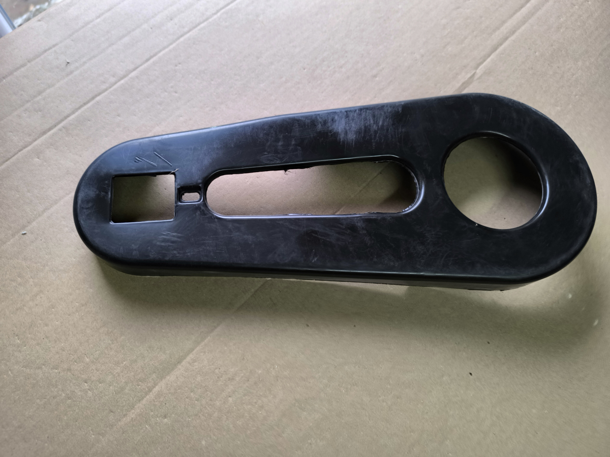 LANCOBRAN ZA MONTAZU NA DECIJE BICIKLE VELICINA 12" CRNI 2015