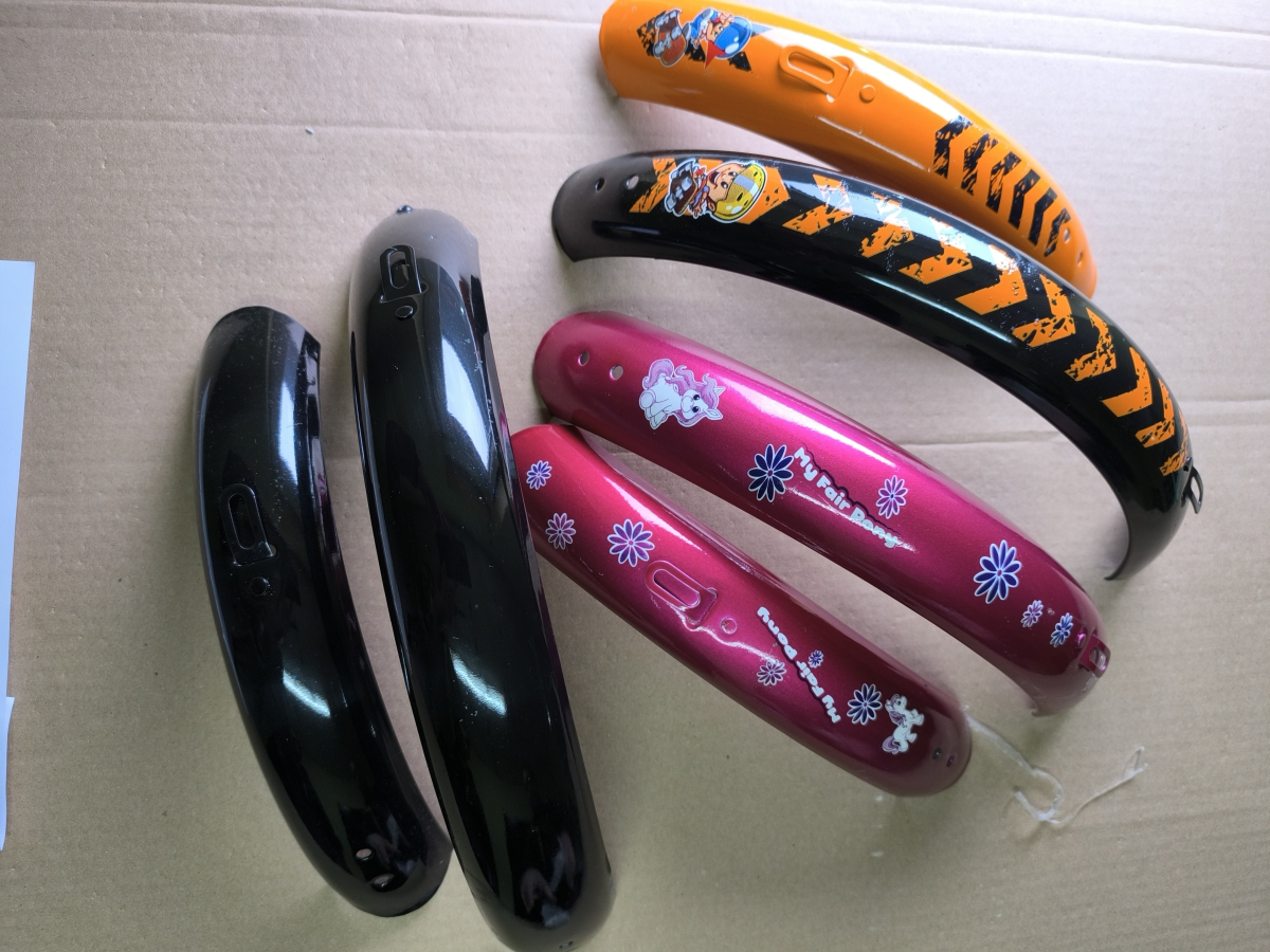 BLATOBRAN ZA DECIJE BICIKLE 12" METALNI 2015