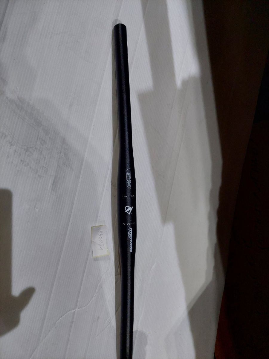 VOLAN ALU CRNI MAT 31.8mm OVERSIZE 600mm 5mm RISE MERIDA LOGO TW 2016