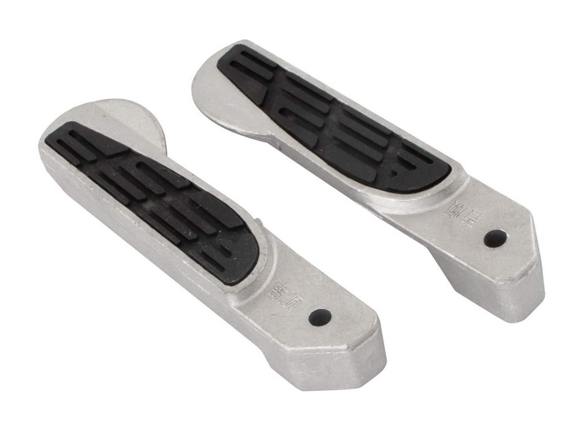 EB.DRŽAČI ZA NOGE PREDNJI VENECO MASTER 4/ULTRA AMP