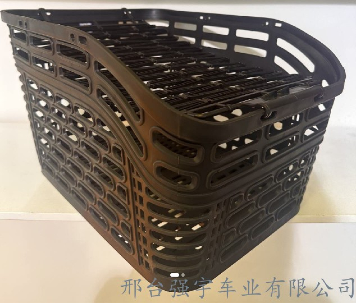 KORPA RATAN ZADNJA CRNA