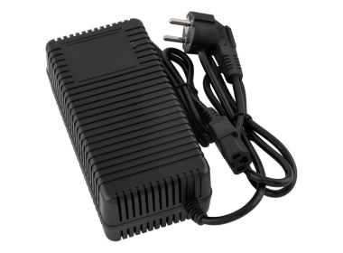 EB.PUNJAČ ZA OLOVNE BATERIJE 48V17-24AH/3A VENECO SPARK