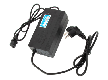 EB.PUNJAČ ZA OLOVNE BATERIJE 48V 12AH FUSION