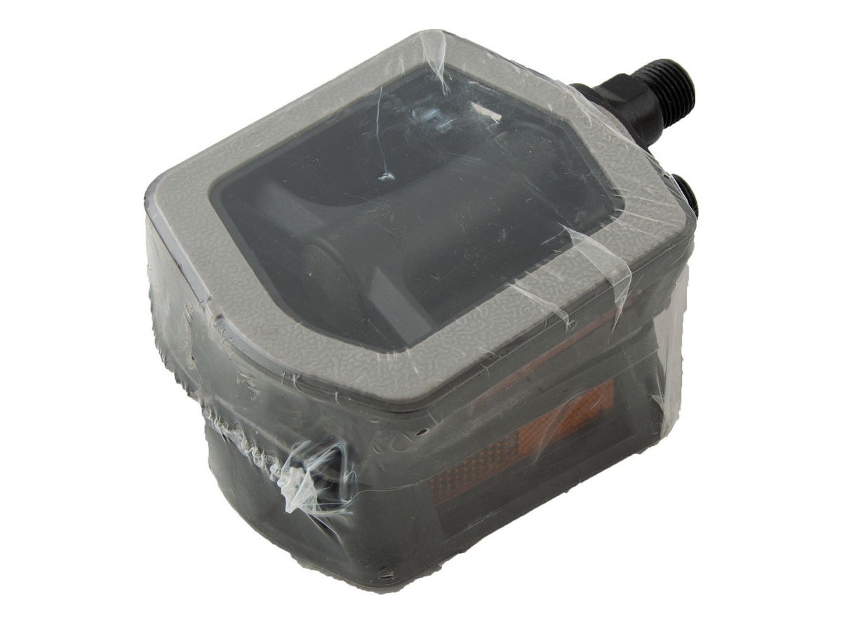 EB.PEDALE PLASTIČNE CRNE UNO