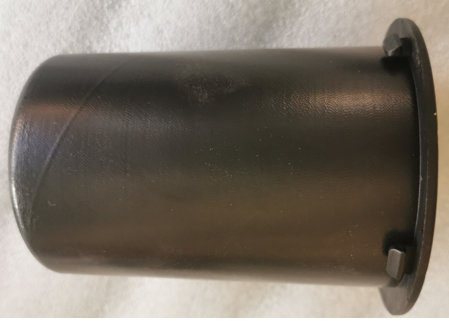 EB.PLASTIČNI DRŽAČ ZA ČAŠU BN022