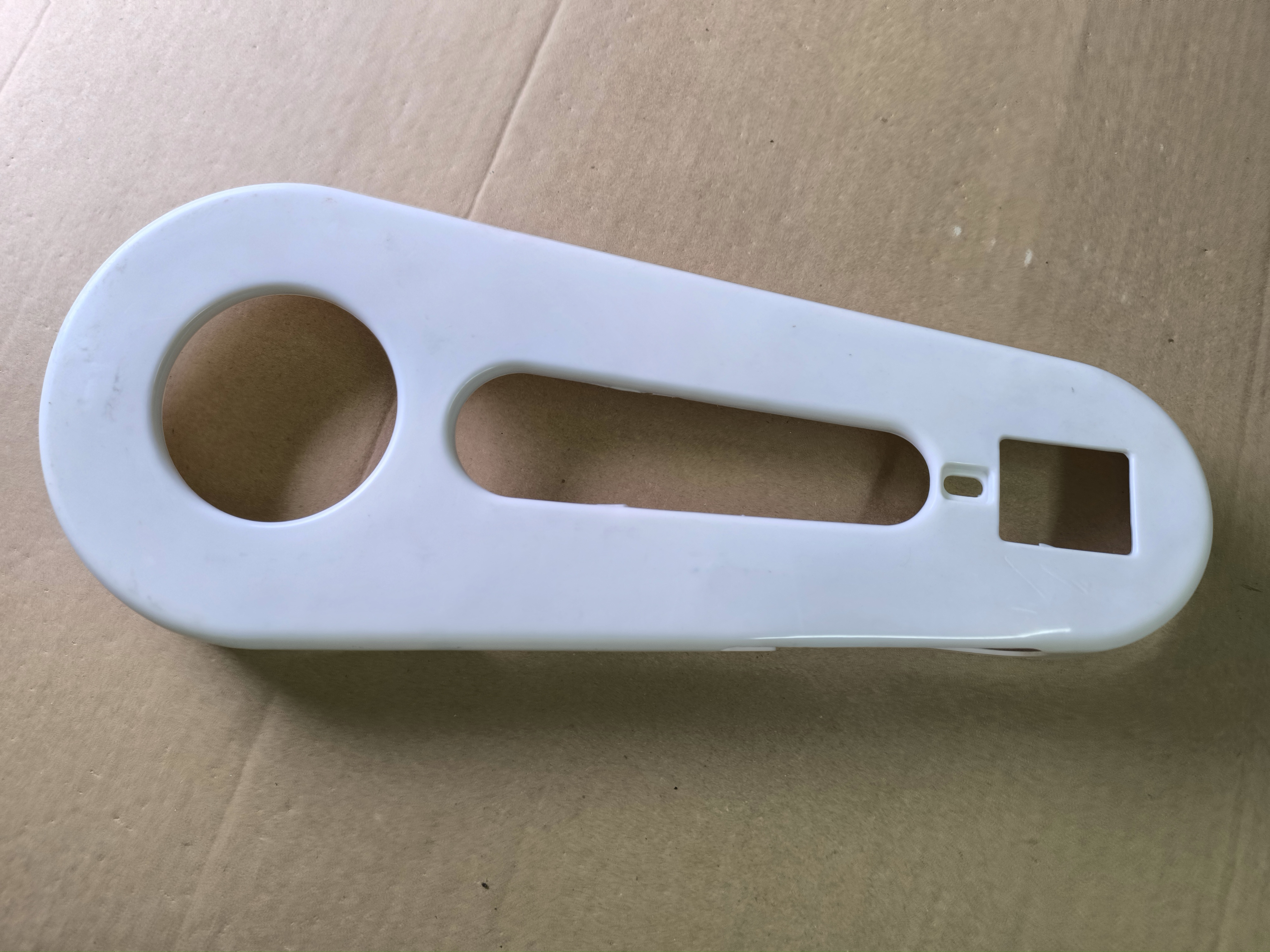 LANCOBRAN ZA MONTAZU NA DECIJE BICIKLE VELICINA 12" BELI 2015