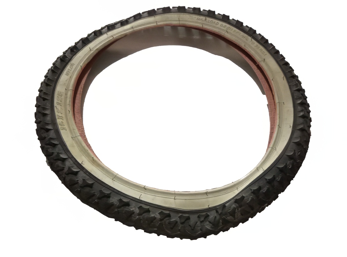 SP.16x2.125  ZY012 PNEUMATICO CRNO BELA ZID # 2019