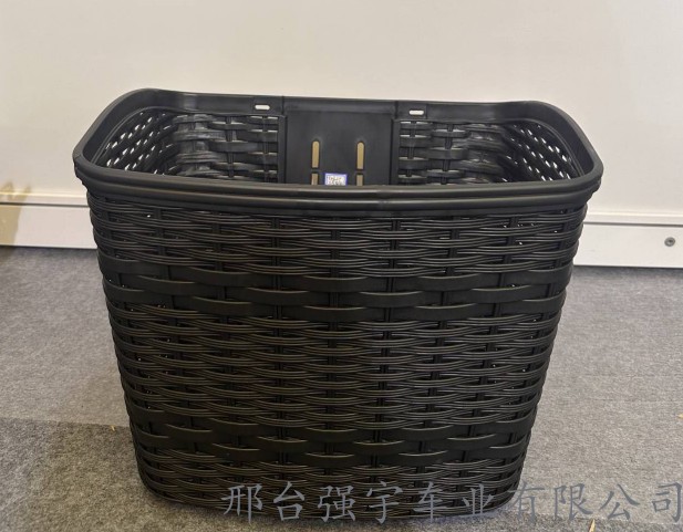 KORPA RATAN PLETENA PREDNJA CRNA