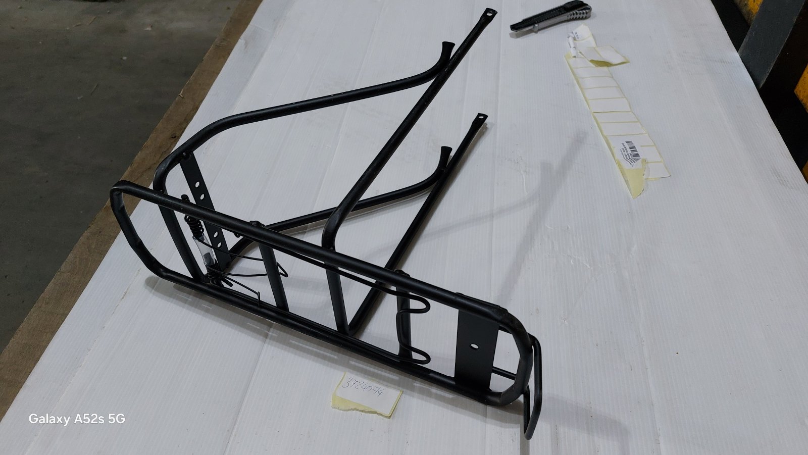 PAKTREGER 28 CRNI BIMOTO SA SKRIVENIM NOSACIMA 2019