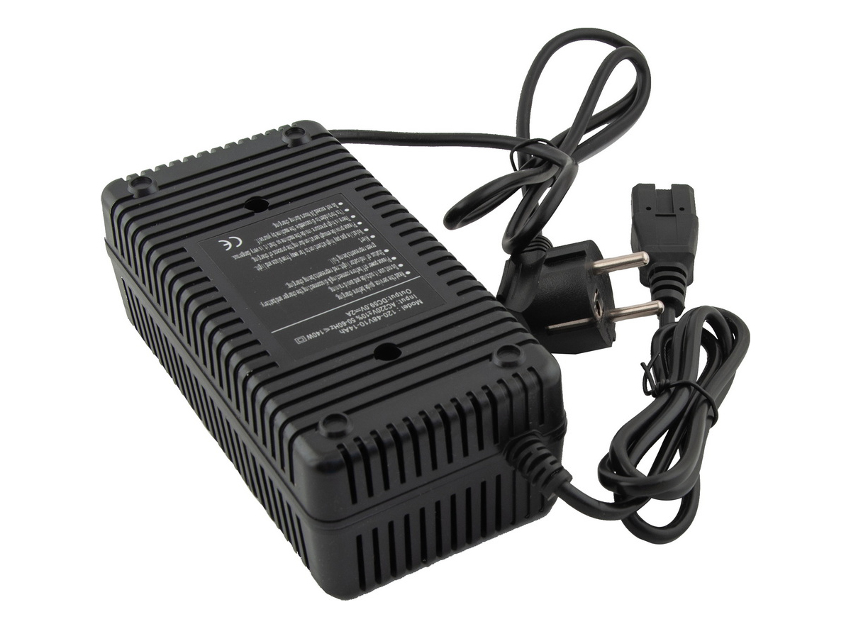 EB.PUNJAČ ZA OLOVNU BATERIJU 60V10-14AH/2A MASTER 4/ULTRA AMP