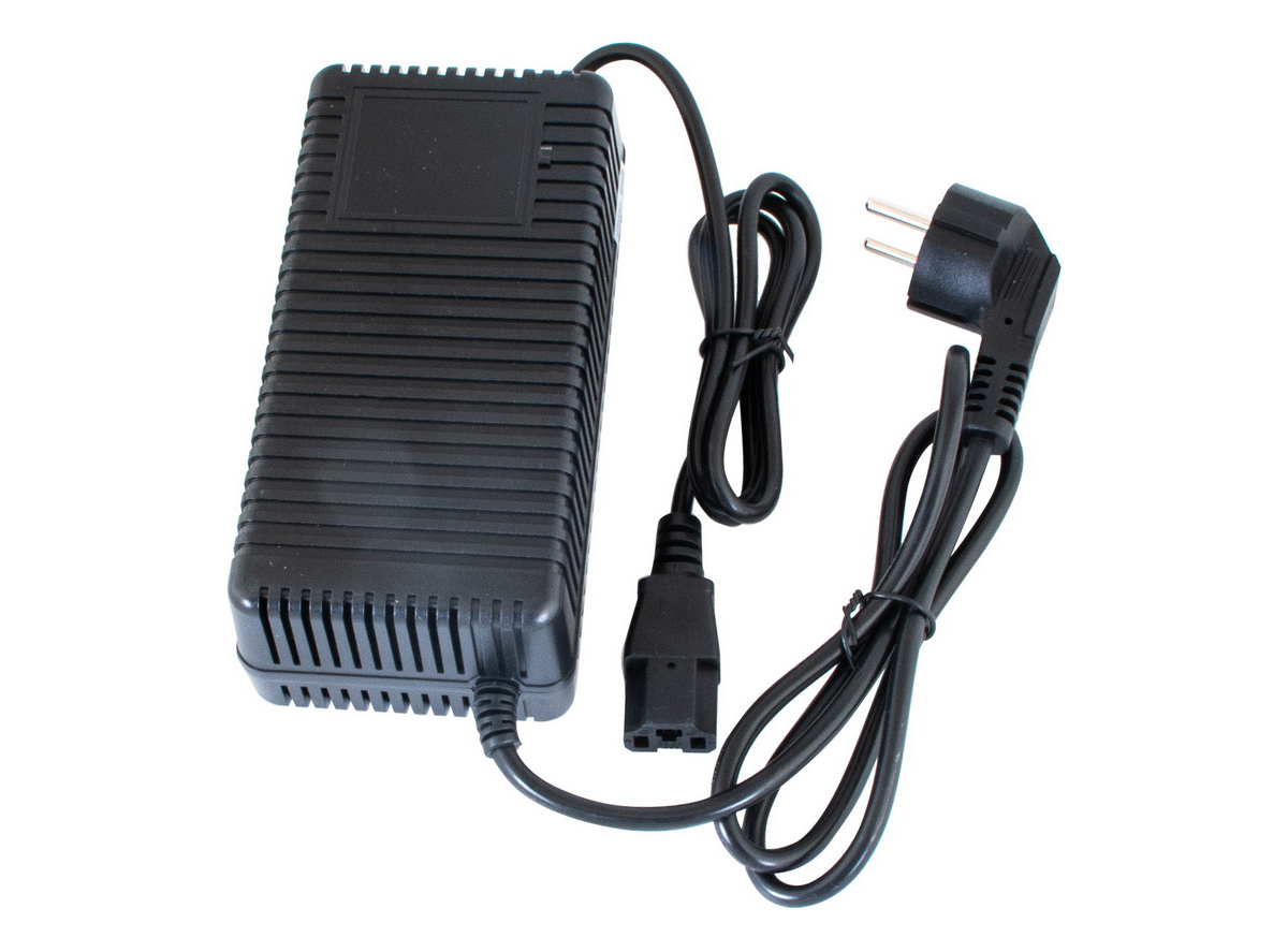 EB.PUNJAČ ZA OLOVNE BATERIJE 48V 10-14AH/2A VENECO MASTER 4/ULTRA AMP